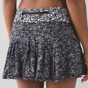 Lululemon circuit breaker skirt